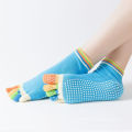 2020 Skid Skid Rainbow Yoga Socks Anti-Skid Air permeável Yoga Five Fingers Socks Slip Socks protege a pele de infecções